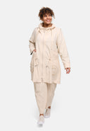 'Livia' Übergangs-Parka – weich, detailverliebt & modern